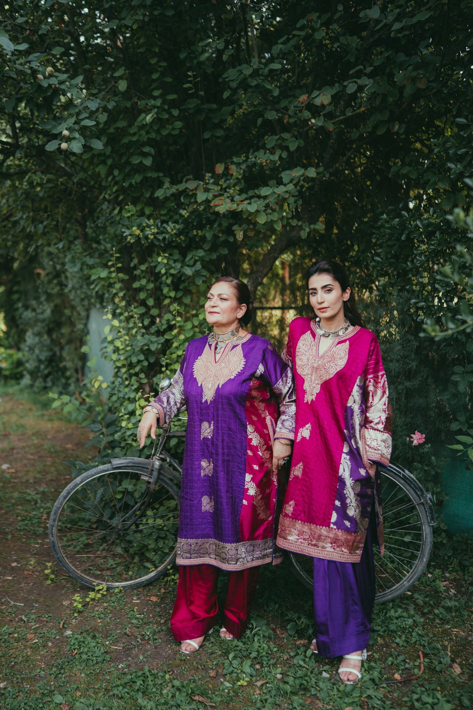 Dual-Tone Banarasi Zari Phiran with Farshi Salwar