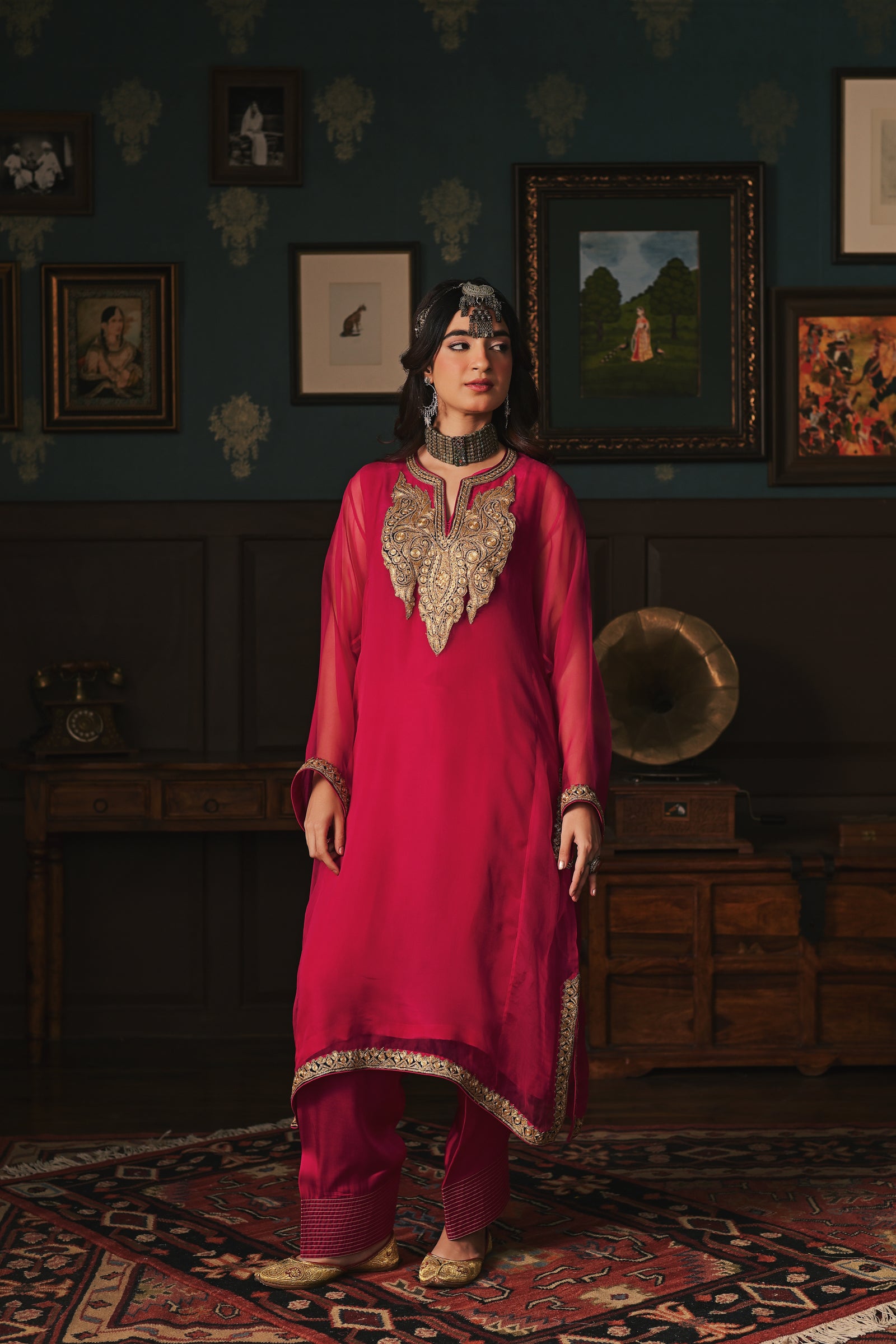 Rani Pink Tilla Phiran Set