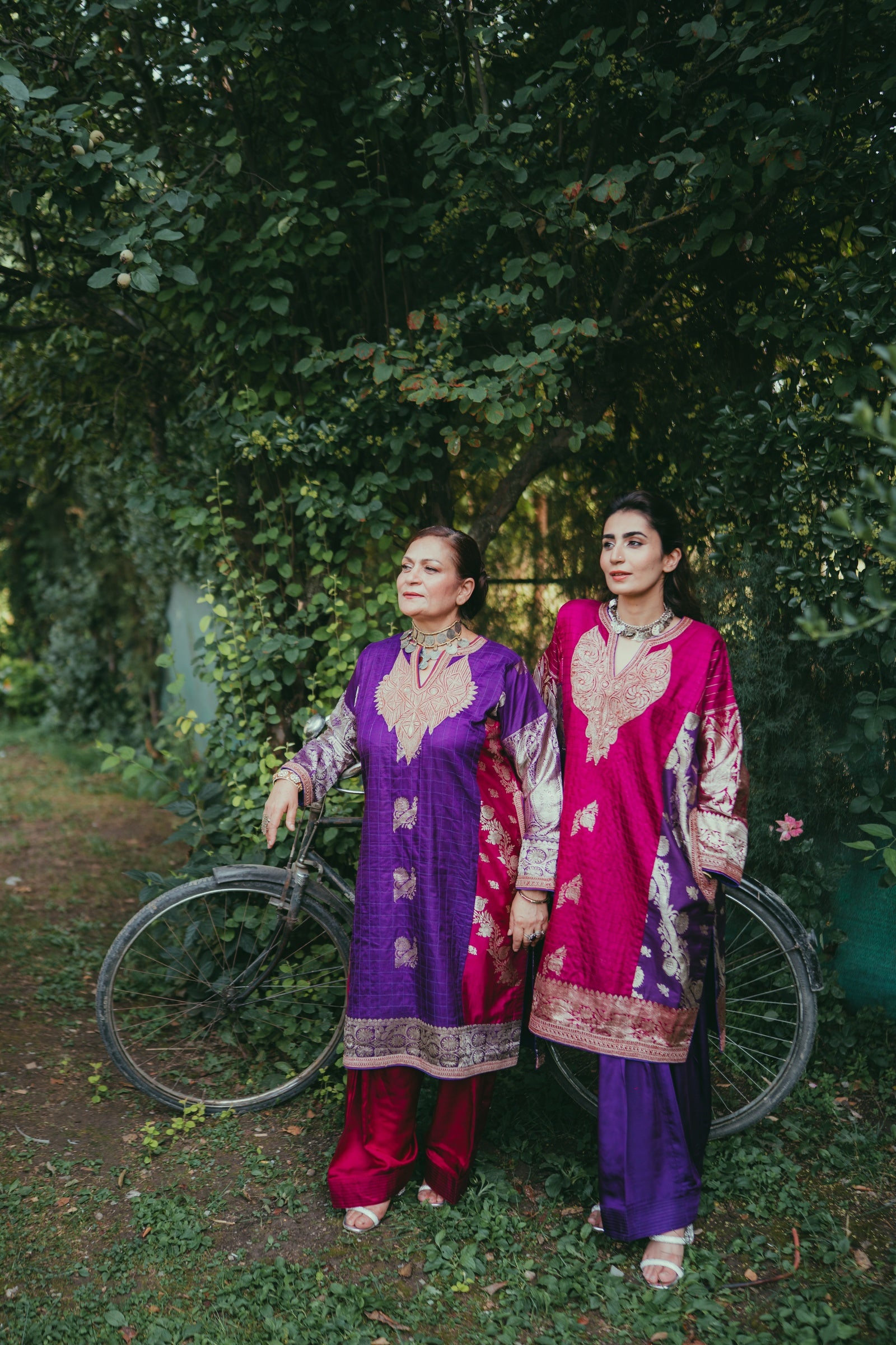 Dual-Tone Banarasi Zari Phiran with Farshi Salwar