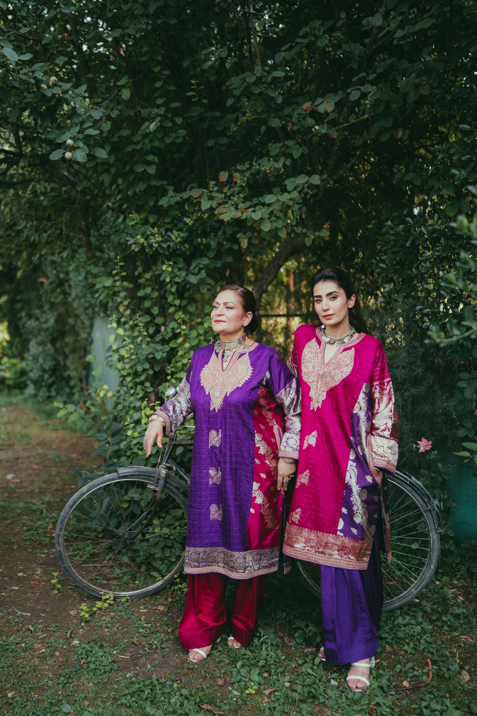 Dual-Tone Banarasi Zari Phiran with Farshi Salwar