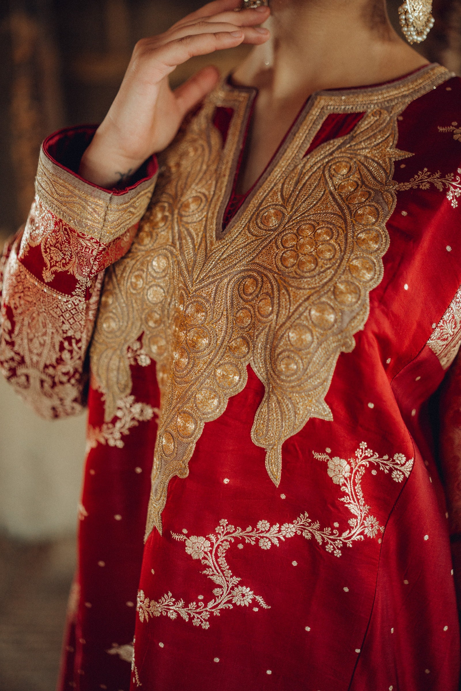 Woven Silk Zari Phiran Set