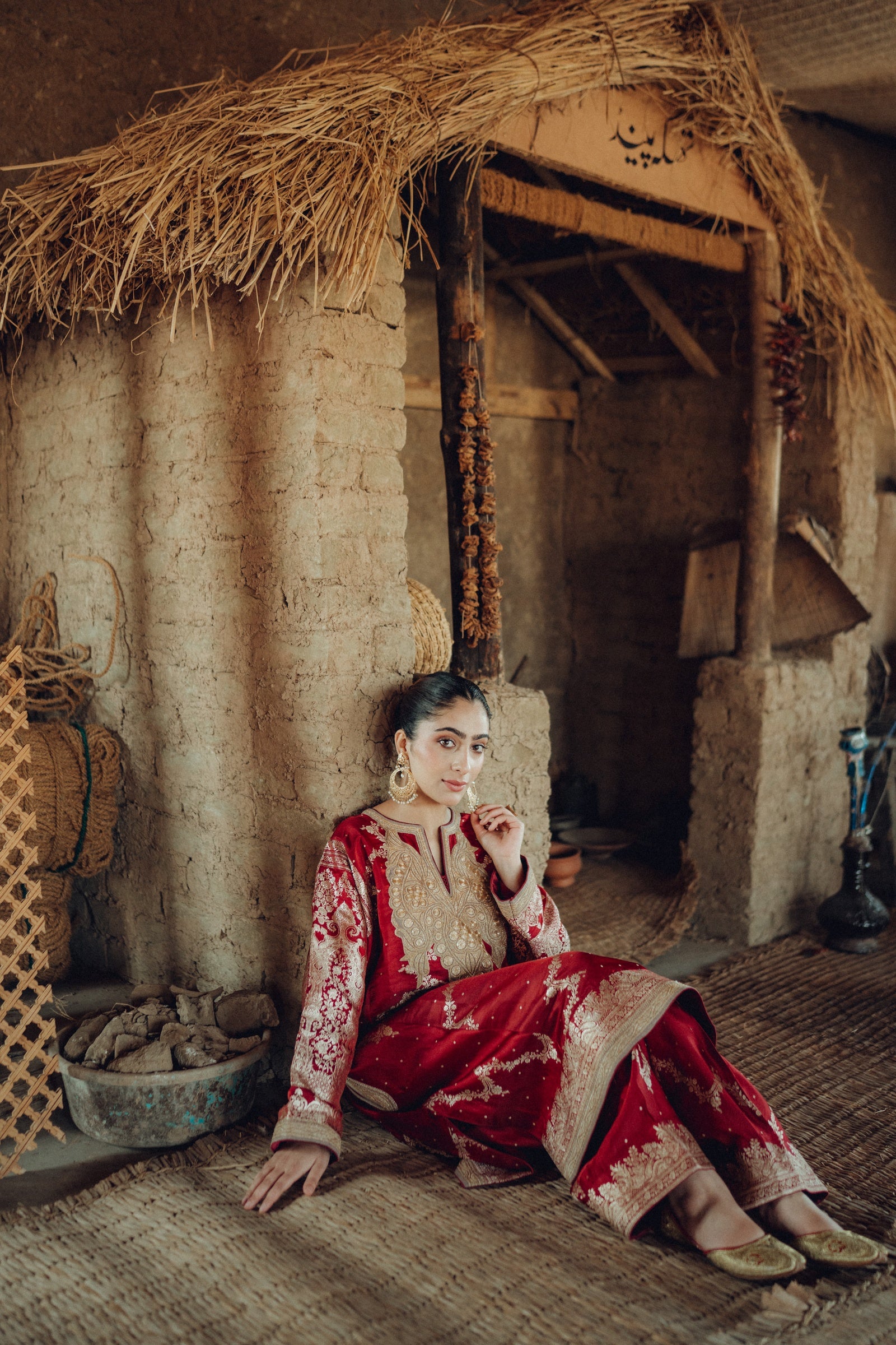 Woven Silk Zari Phiran Set