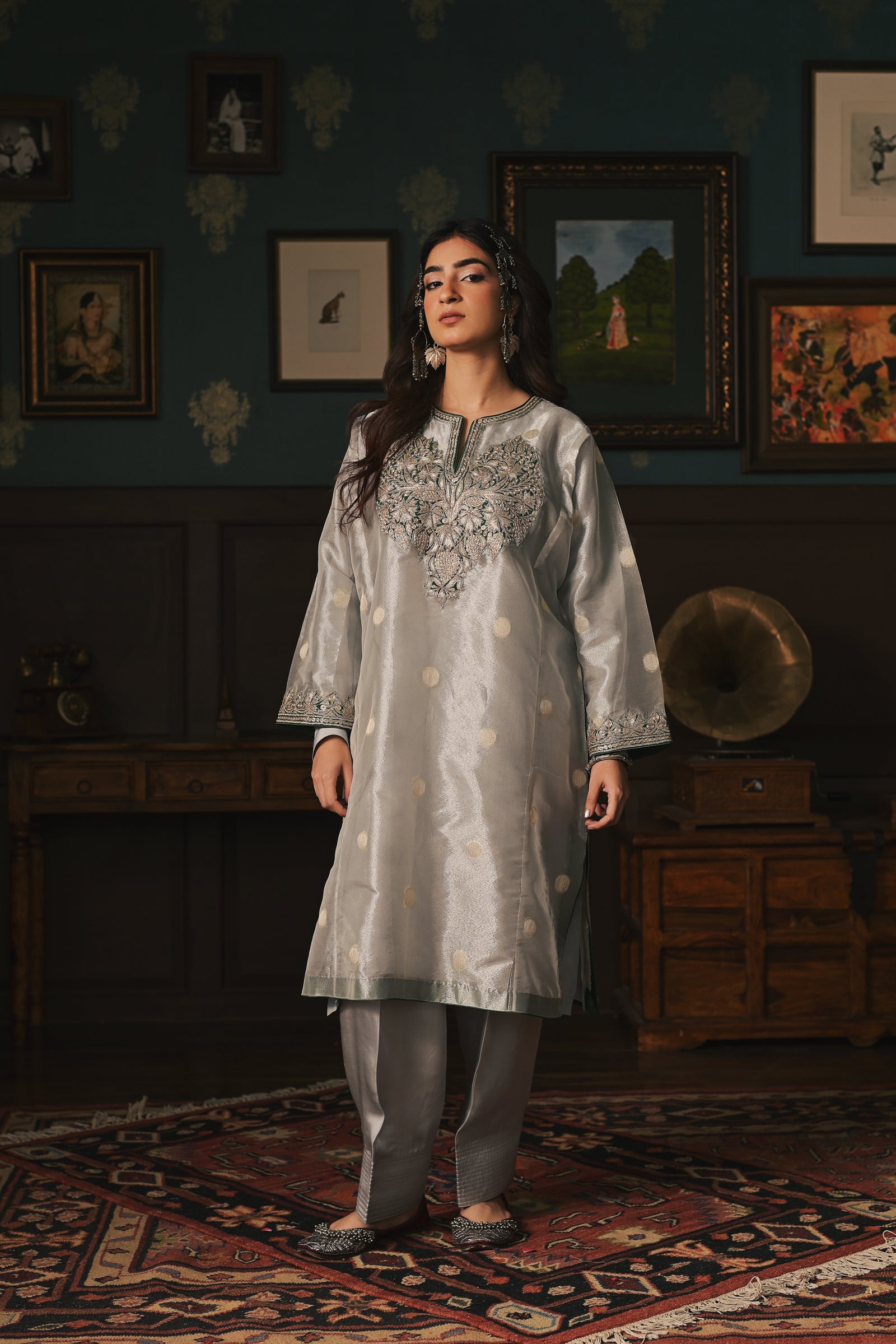 Silver Tissue Phiran Set