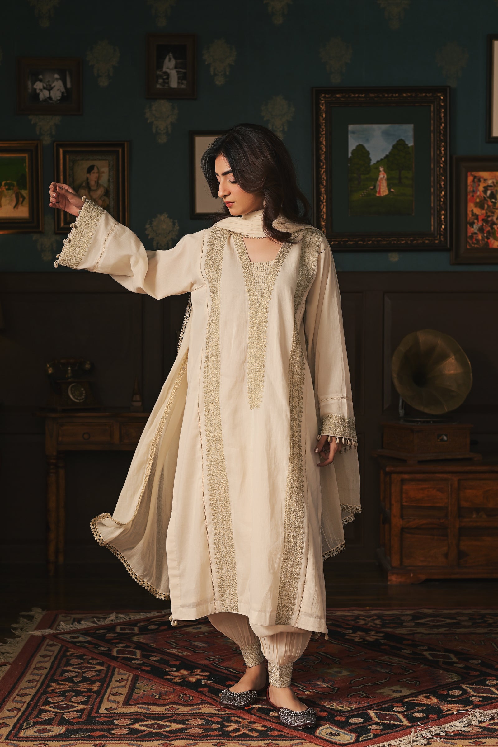 Mulmul Dori Zari Set
